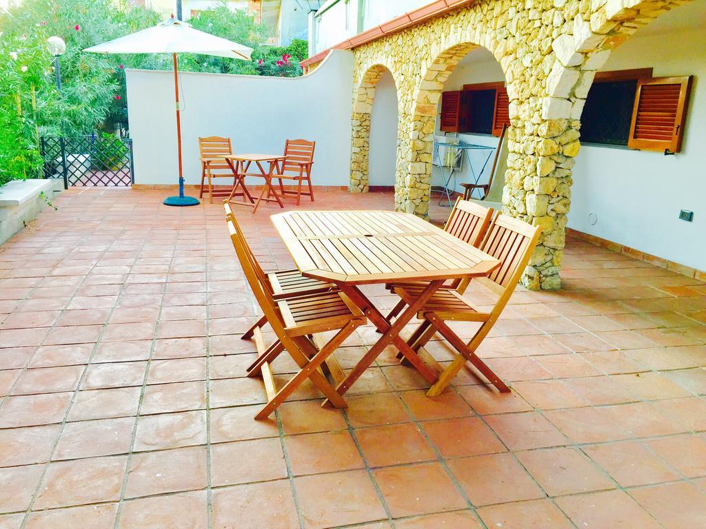 Le Due Pigne (Adults Only) Βίλα Ταράντο Εξωτερικό φωτογραφία